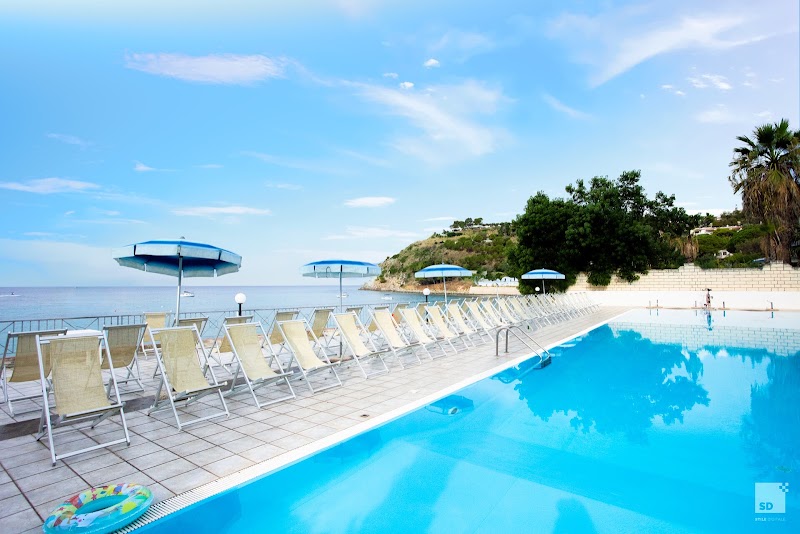 Hotel Villaggio Baia D'Ercole in Capo Vaticano