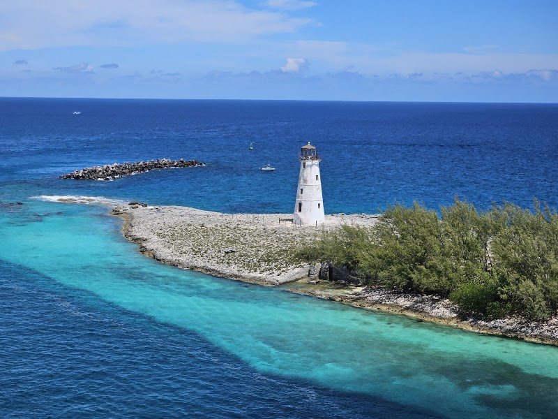 Nassau Harbour Lighthouse in 