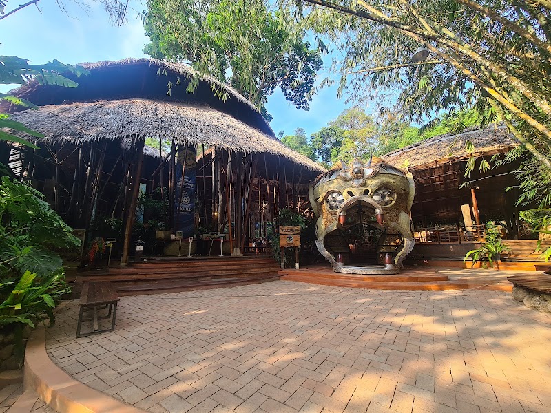 Photo 5 at Hanuman World in Tambon Wichit