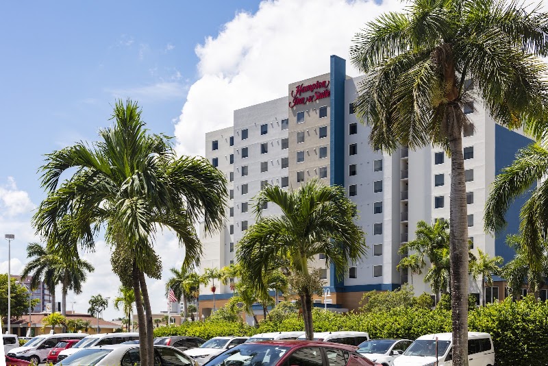 Hampton Inn & Suites by Hilton Miami Airport South Blue Lagoon in Miami