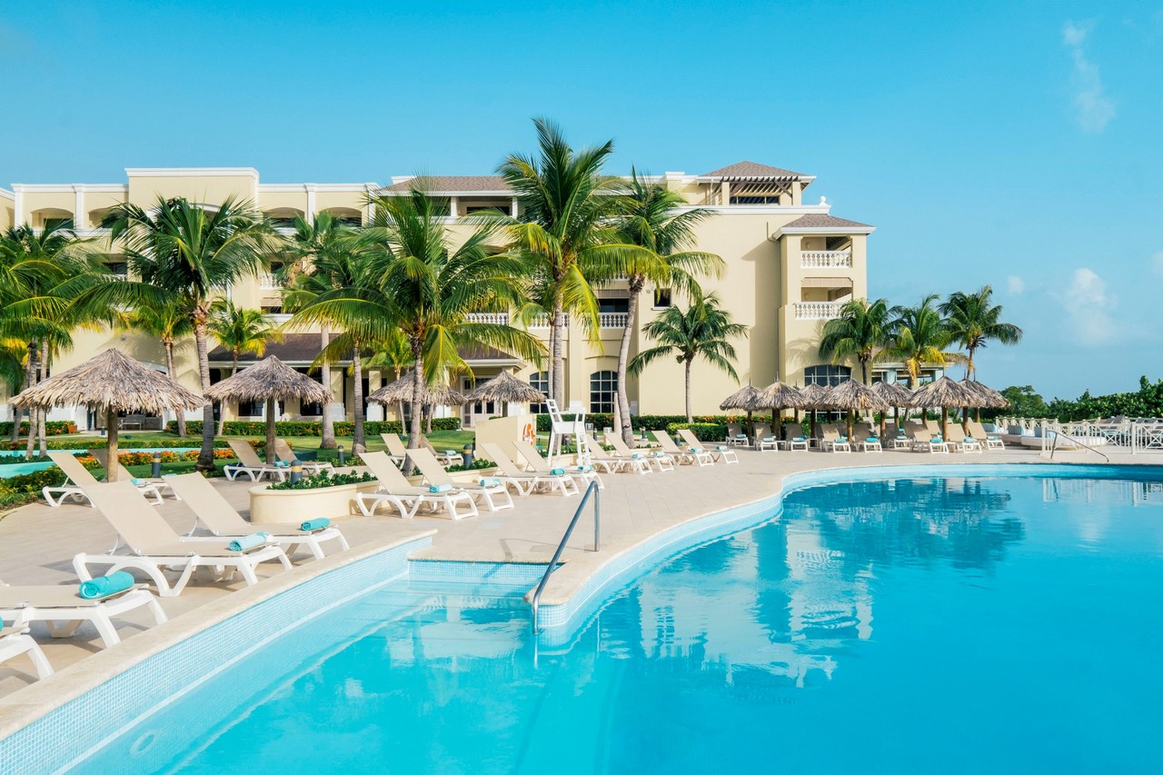 Iberostar Waves Rose Hall Beach in Montego Bay