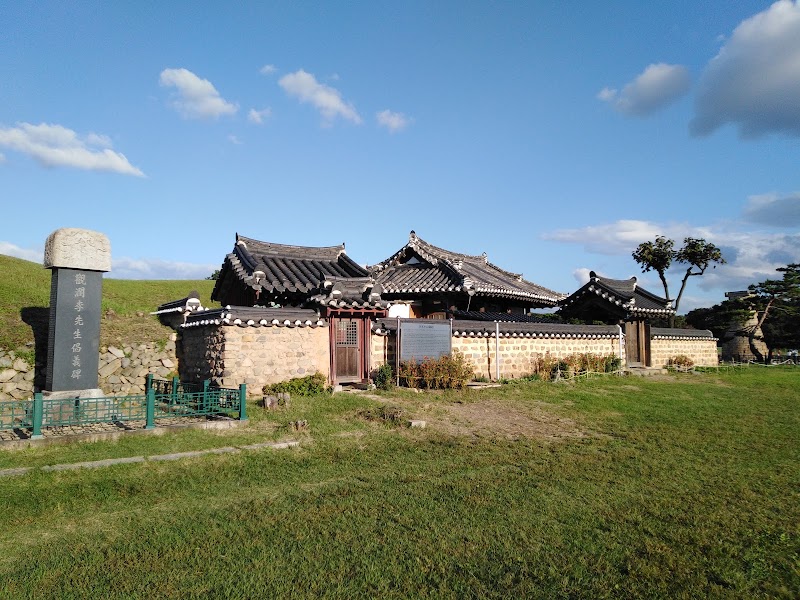 Photo 6 at Cheomseongdae Observatory in Gyeongju