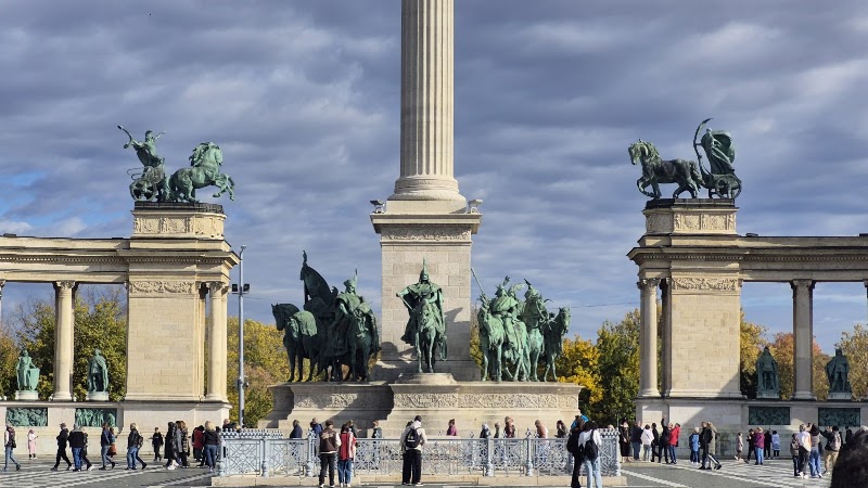 Photo 6 at Heroes' Square in Budapest