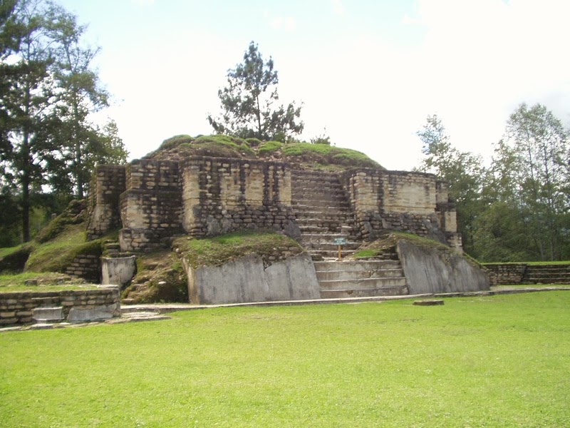Sitio Arqueológico Iximche in Tecpán Guatemala