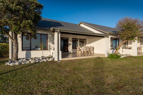 Brenton Breakers in Brenton-on-Sea