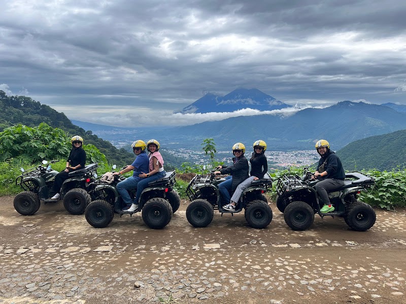 Simoon Tours in Antigua Guatemala