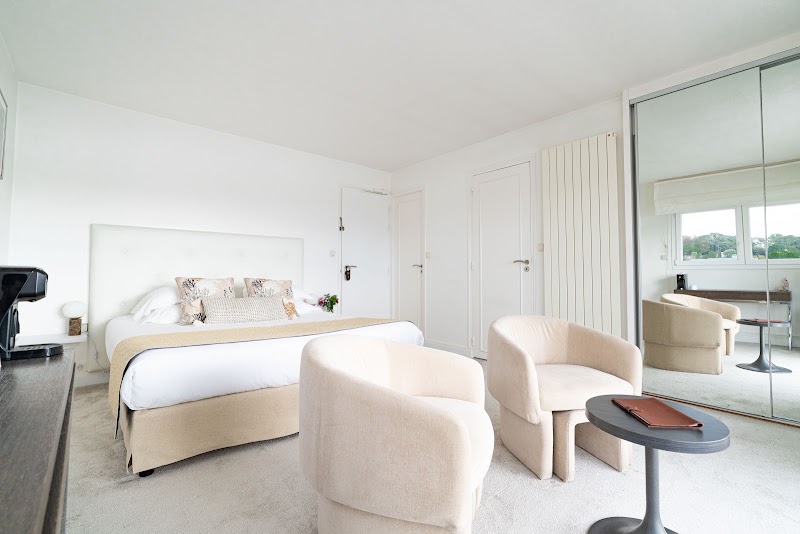 Photo 1 at Hôtel la Marine in Barneville-Carteret