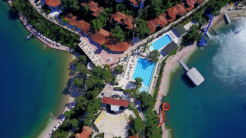 Club & Hotel Letoonia in 