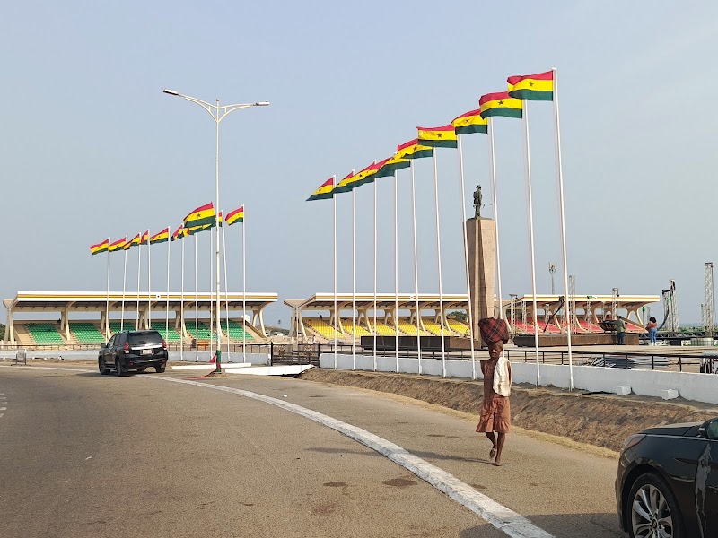 Photo 3 at Independence square in Accra