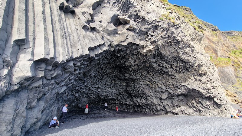 Photo 2 at Hálsanefshellir Cave in Vik