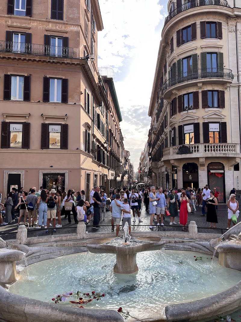 Photo 4 at Spanish Steps in Roma