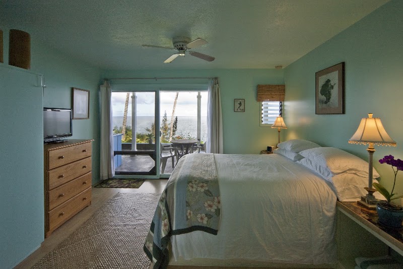 Photo 5 at Hale Kai Hawaii Suites - Oceanfront Hilo Lodging in Hilo