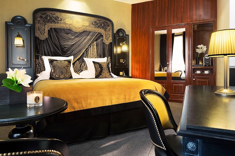 Photo 3 at Belmont Hotel in Paris