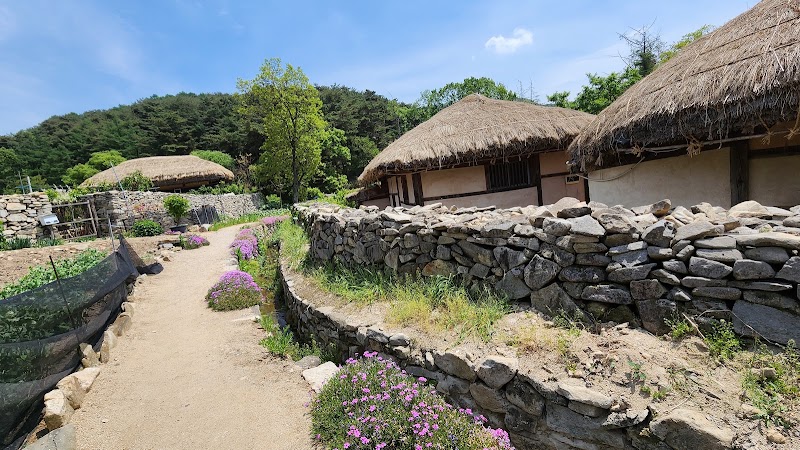 Photo 1 at Oeam Folk Village in Asan-si
