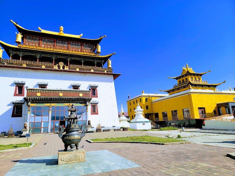 Gandantegchinlen Monastery in Ulaanbaatar