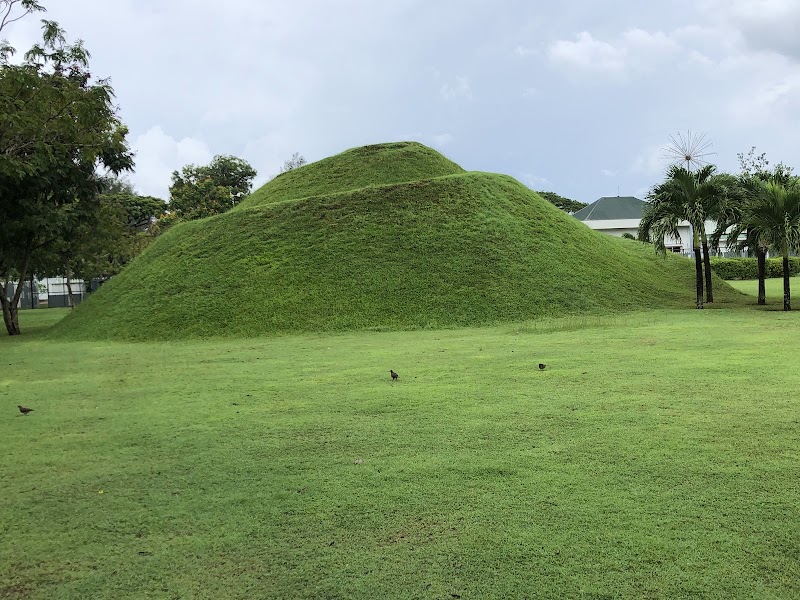 Photo 2 at Bicentenary Monument Seychelles in Victoria