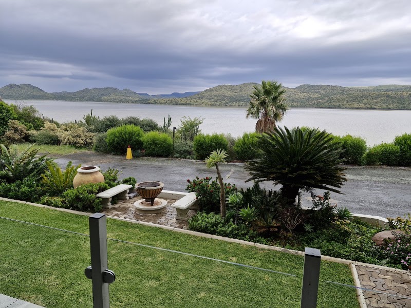 Waterfront Boutique Hotel in Vanderkloof