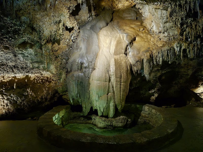 Photo 6 at Lipa cave in 