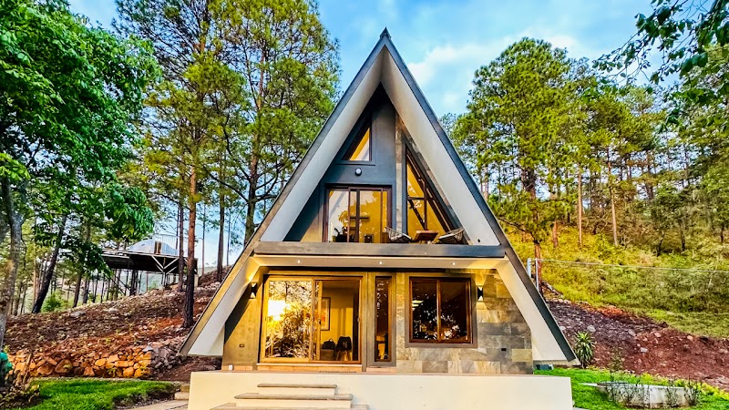 Tiny Pines Cabin & Glamping in Villa de San Antonio