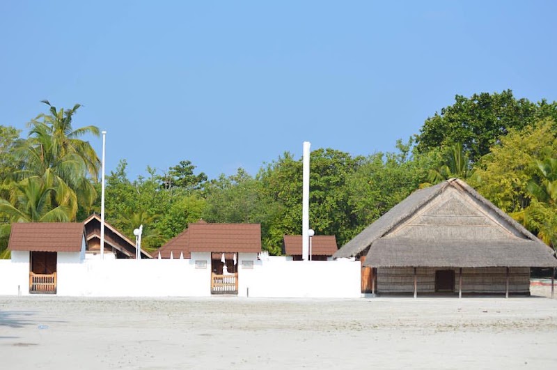 Photo 1 at Utheemu Gan'duvaru in Utheemu