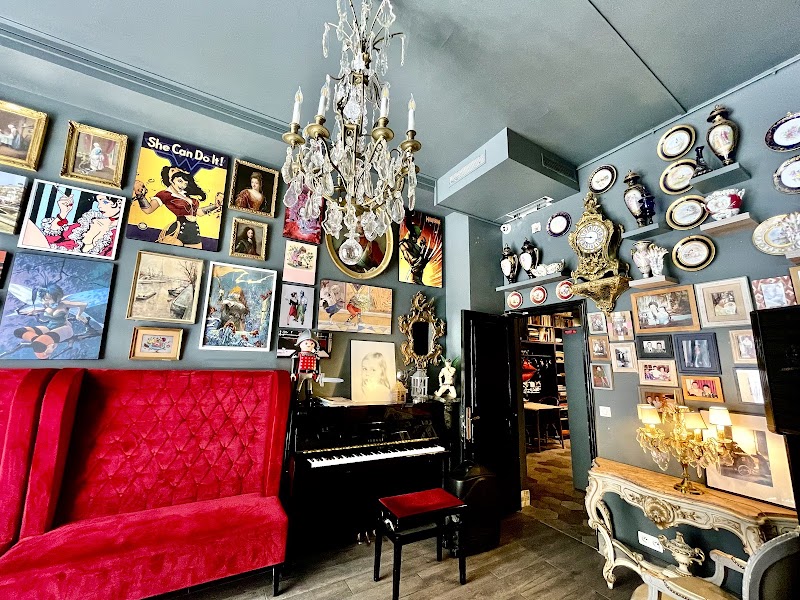 Photo 4 at Hôtel de Roubaix in Paris