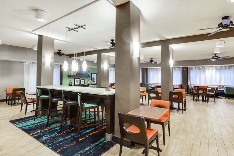 Photo 6 at Hampton Inn Orlando International Drive/Convention Center in Orlando