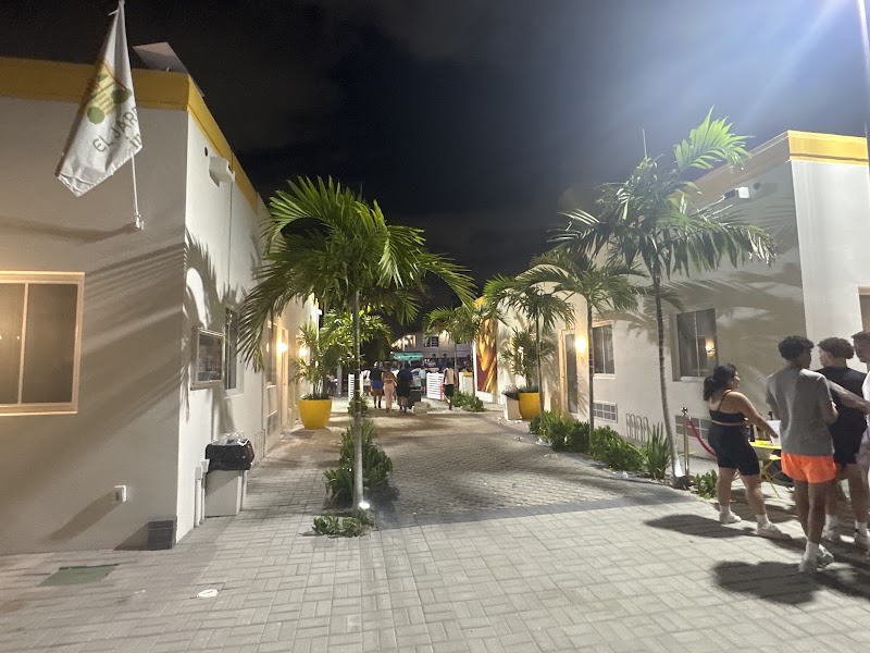 El Jardin Inn in Miami