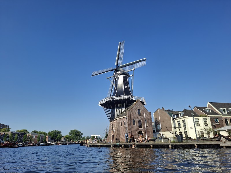 Windmill De Adriaan (1779) in Haarlem