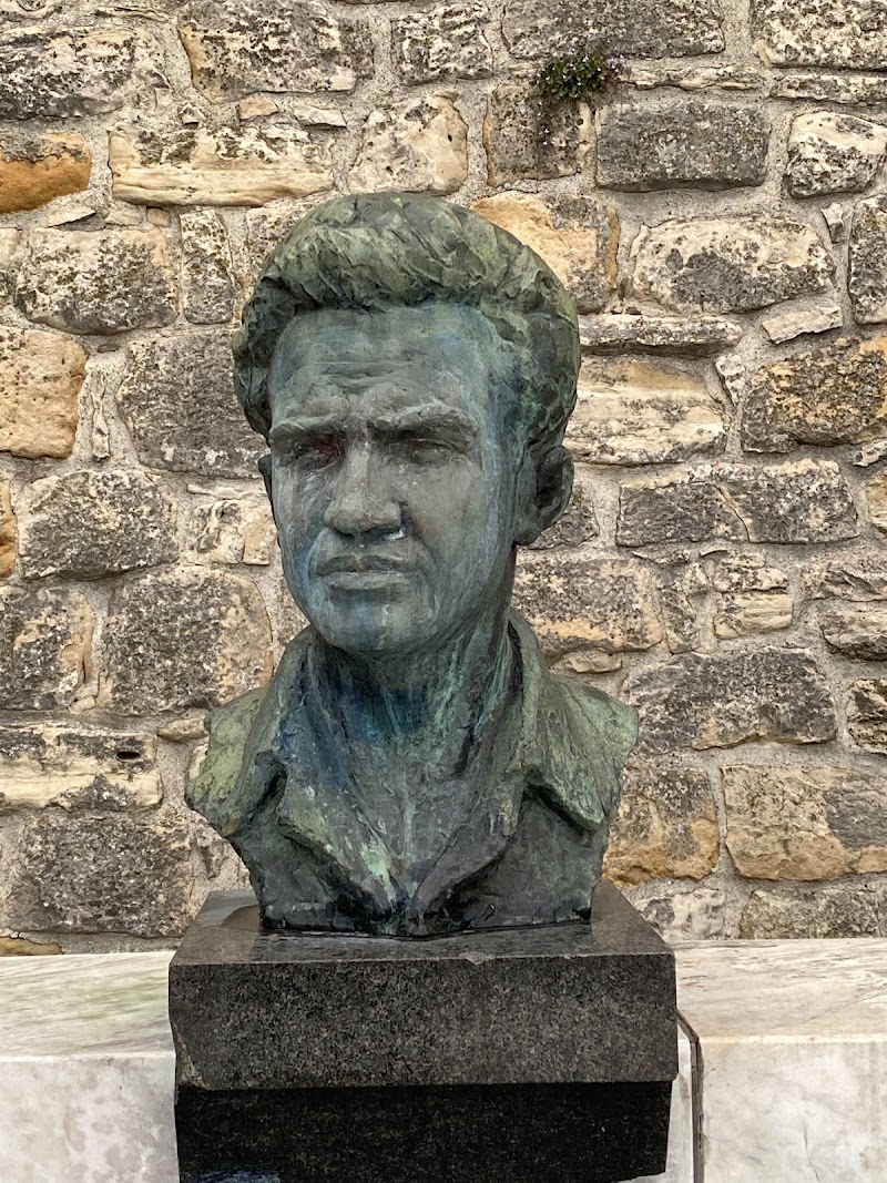 Photo 6 at Tomb of National Heroes in Beograd