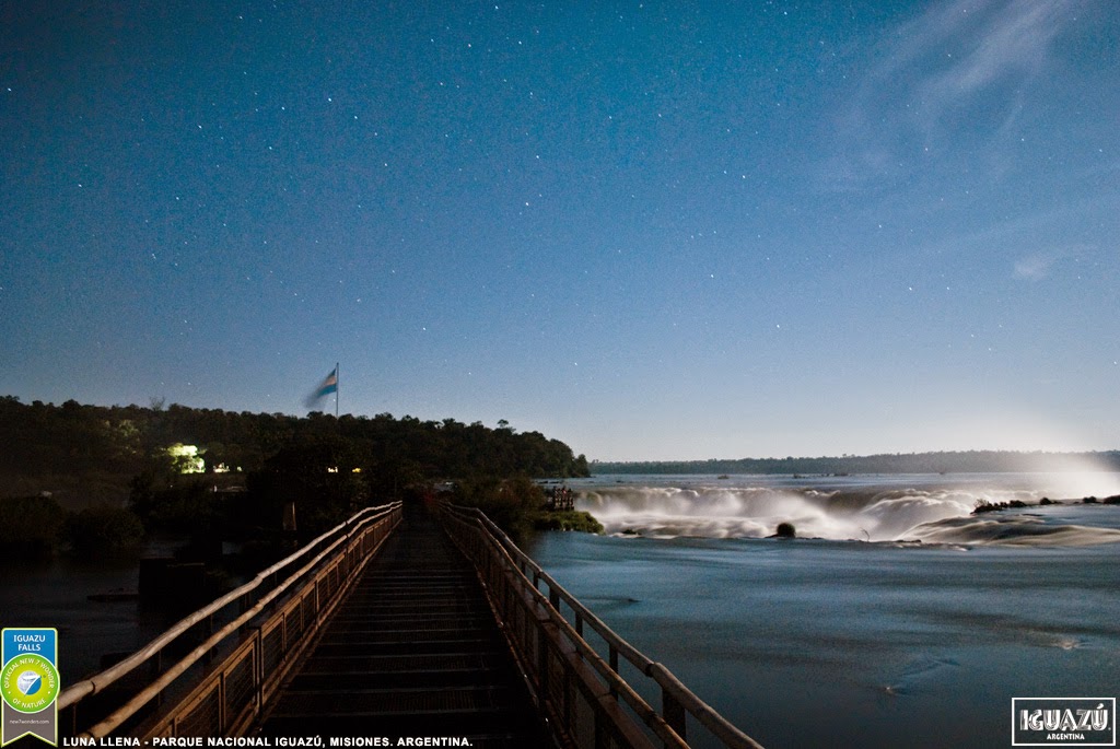 Paseos de Luna Llena en las Cataratas del Iguazú in Puerto Iguazú