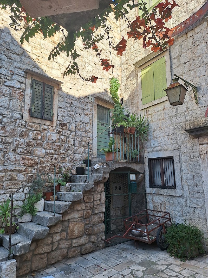 Photo 2 at Stari Grad Plain in Stari Grad