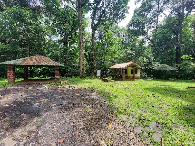 Parque Nacional Camino de Cruces in Panama City