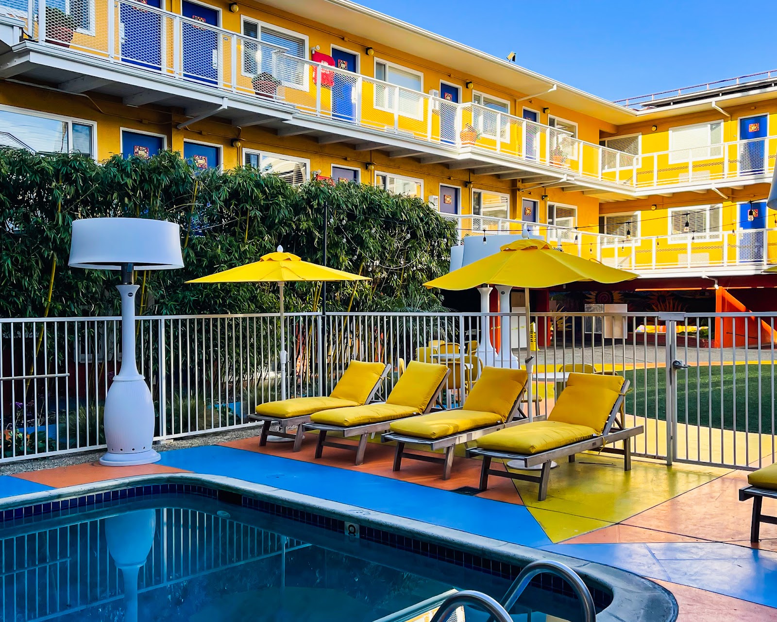 Hotel Del Sol in San Francisco