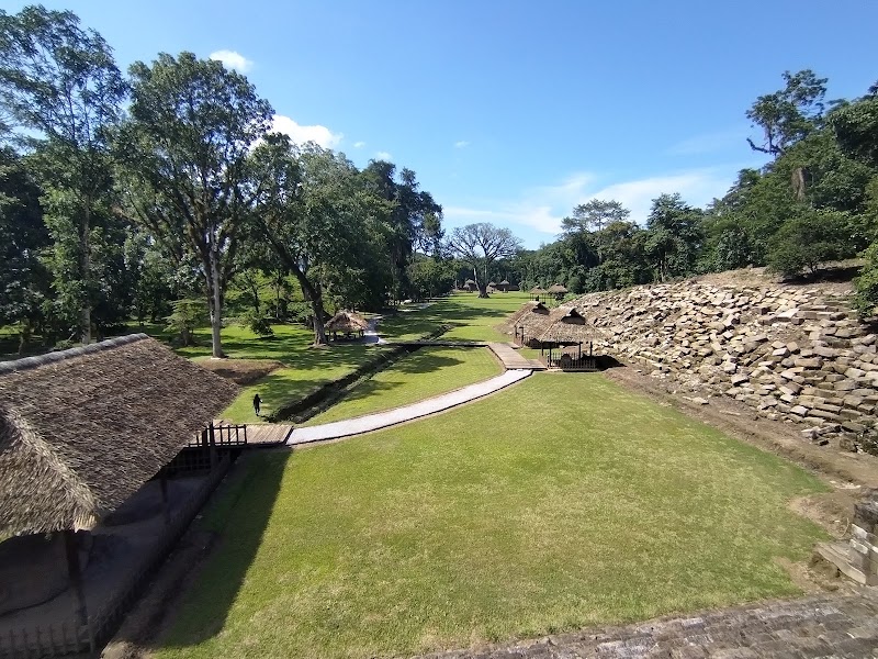 Photo 2 at Acropolis of Quirigua in Las Viñas