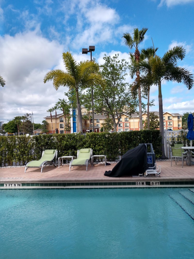 Photo 2 at Holiday Inn Express & Suites Nearest Universal Orlando by IHG in Orlando