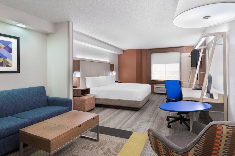 Photo 4 at Holiday Inn Express & Suites Nearest Universal Orlando by IHG in Orlando