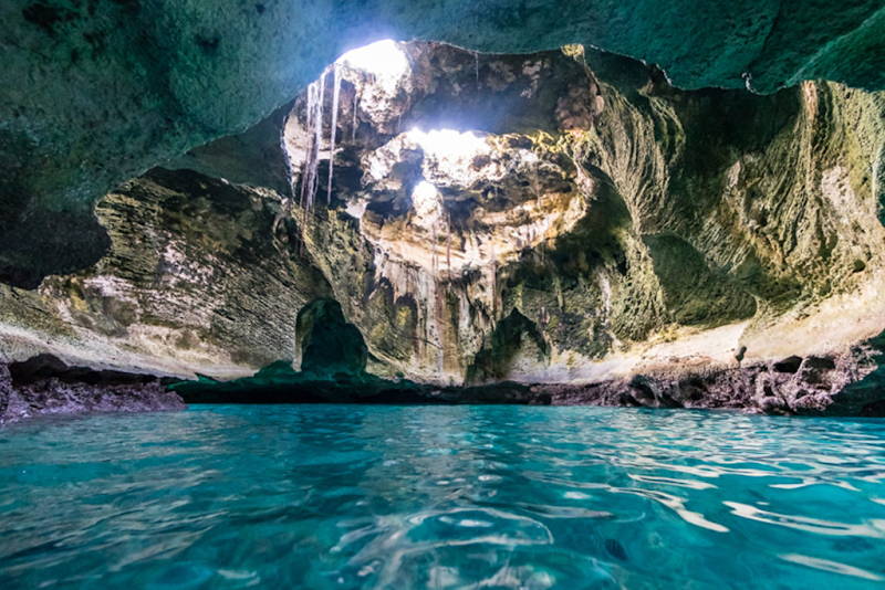 Thunderball Grotto in 