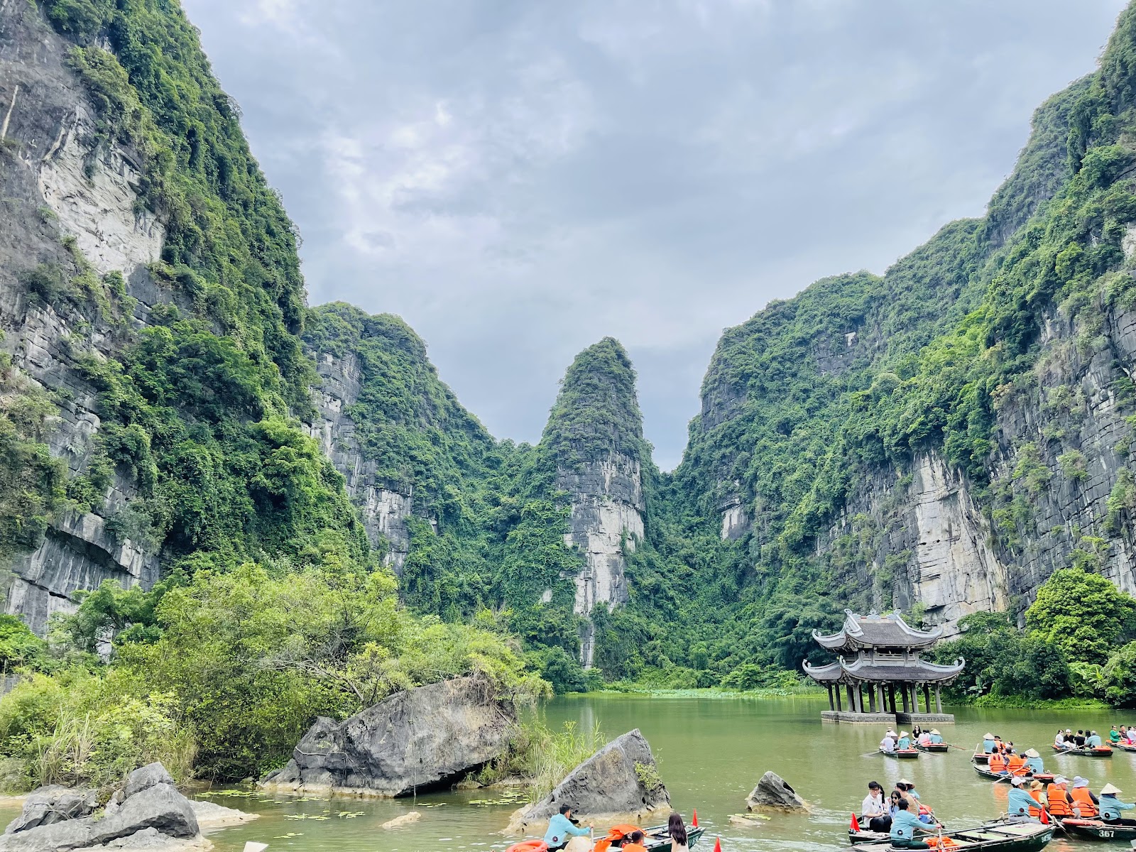 Tràng An Landscape Complex in Hoa Lư