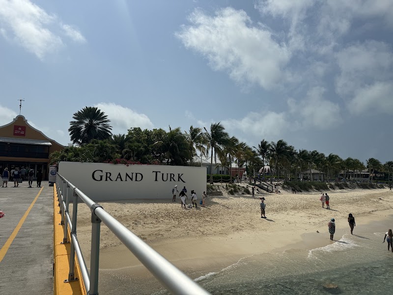 Photo 2 at Playa de Elizabeth Gerhard Beach in Cockburn Town