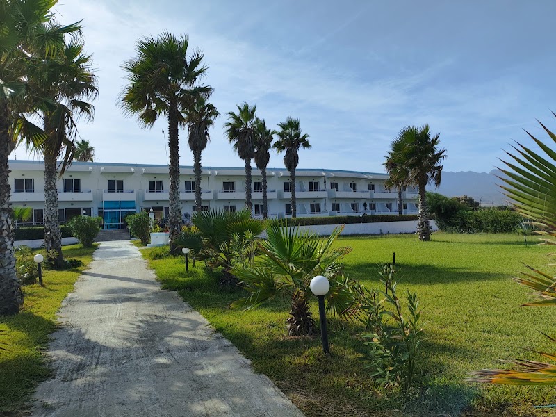 Costa Angela Seaside Resort in Lambi