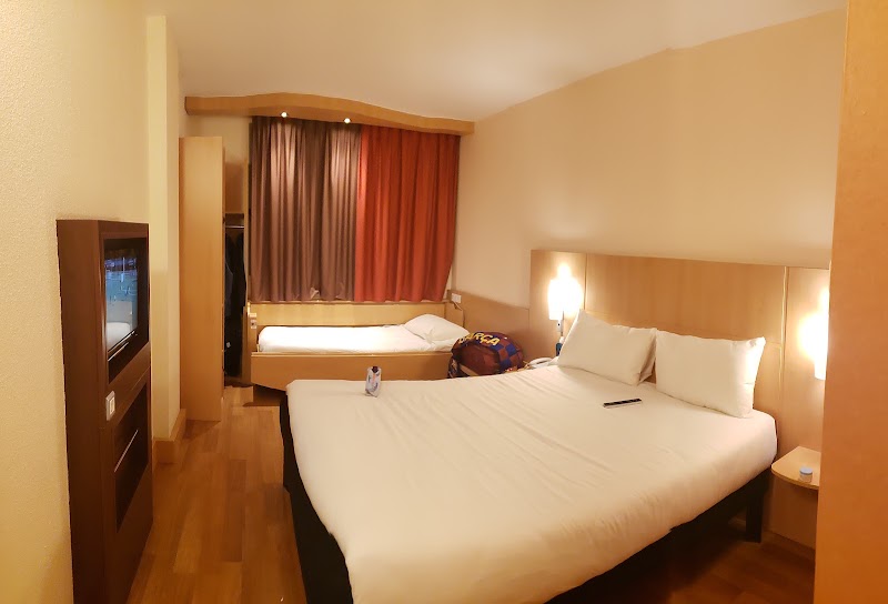 Photo 1 at ibis Barcelona Centro in Barcelona