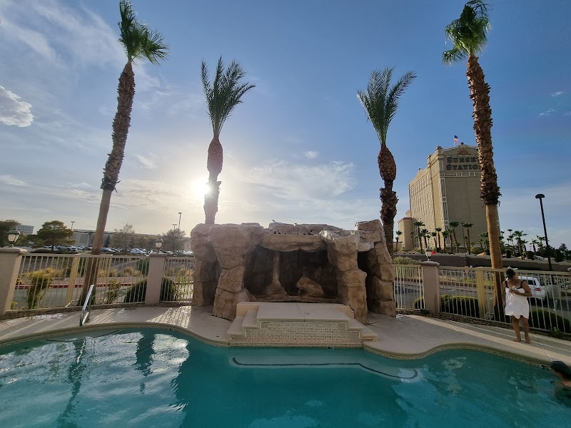 Photo 2 at Holiday Inn Express & Suites Henderson, an IHG Hotel in Henderson