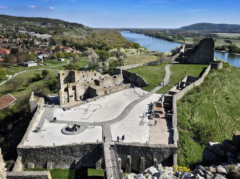 Múzeum mesta Bratislavy – Hrad Devín in Bratislava