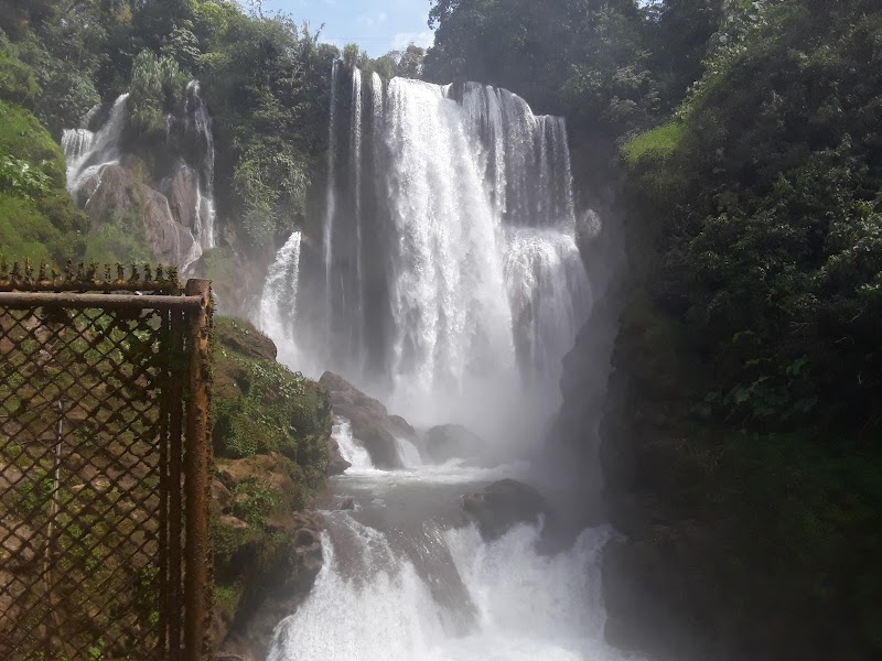 Photo 2 at Cataratas Pulhapanzak in San Buenaventura