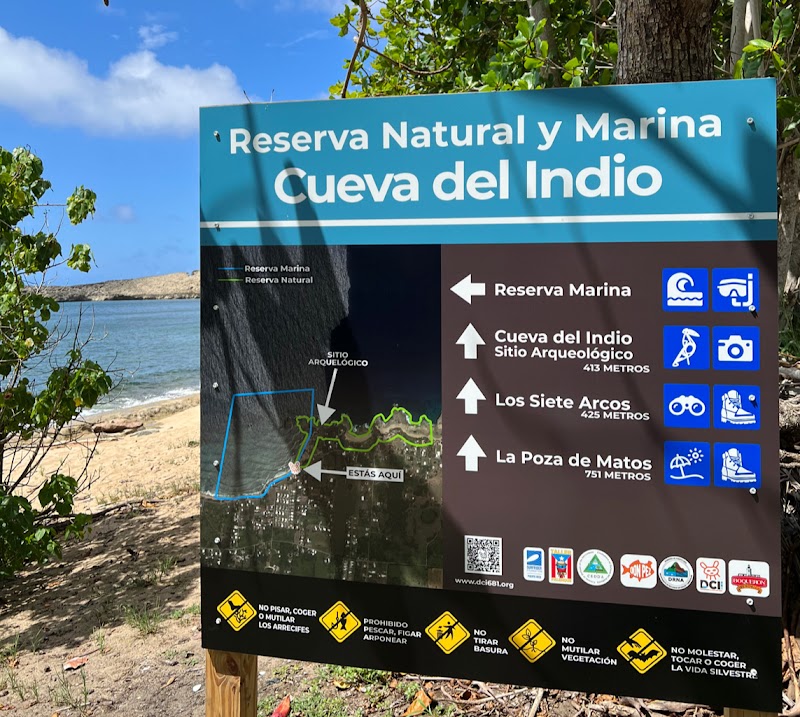 Reserva Natural Cueva del Indio in Arecibo