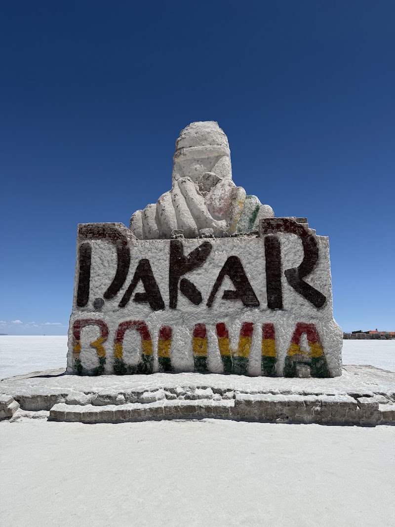 Dakar Monument in Colchani