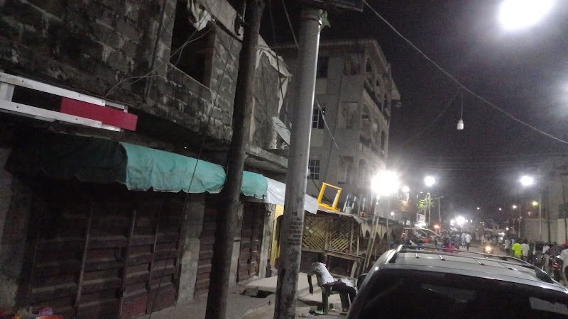 Iga Idunganran in Lagos