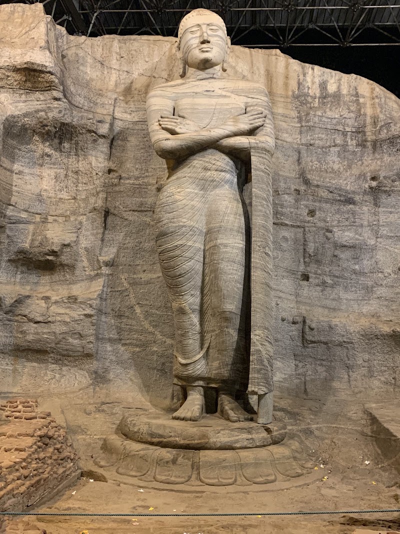Photo 1 at Gal Viharaya in Nissankamallapura