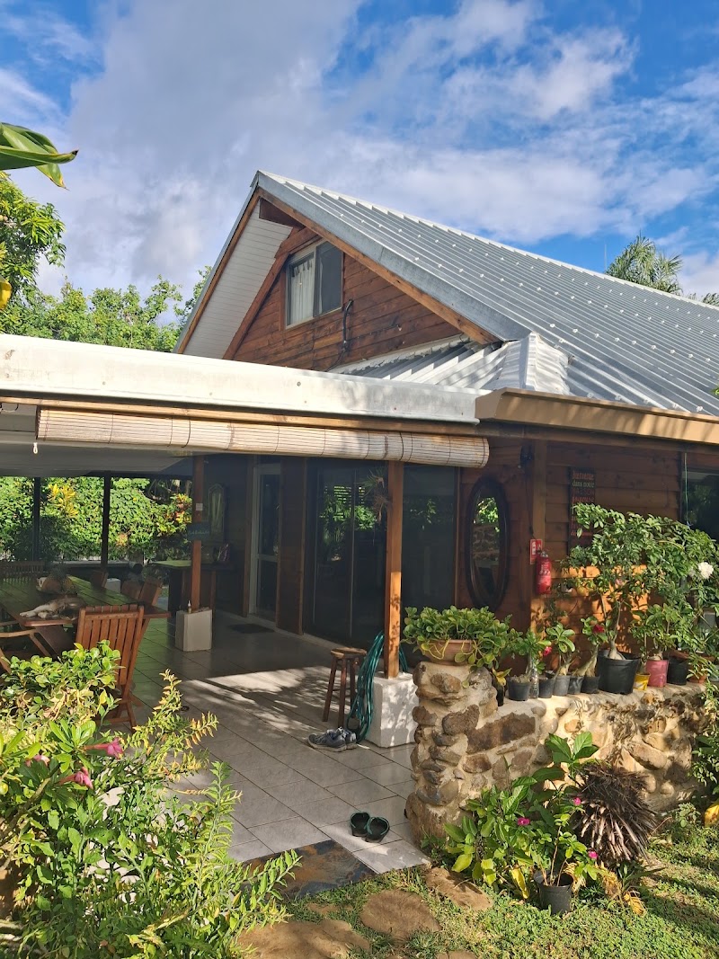 Photo 3 at Tema'e Beach House in Moorea