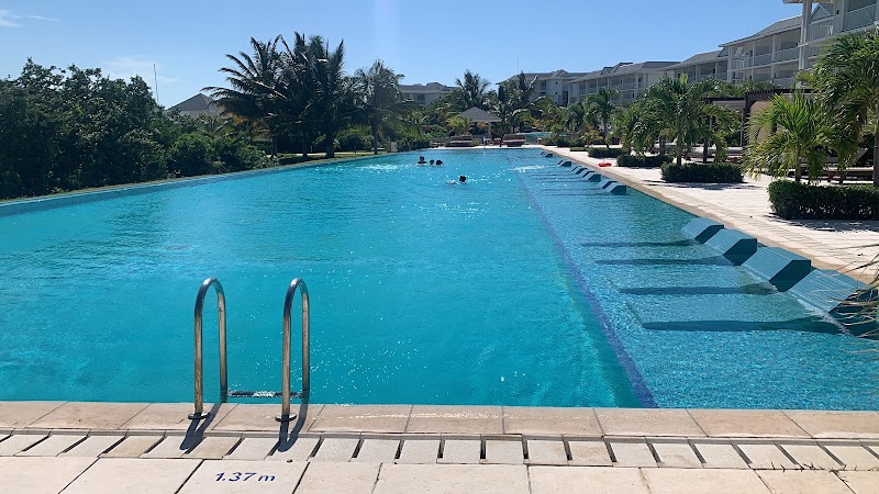 Photo 2 at Hotel Playa Luxury Cayo Guillermo in 